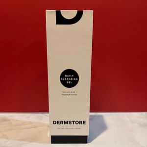 Daily Cleansing Gel - White